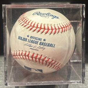 Justin Upton (Diamondbacks) Autographed Rawlings Official Major League Baseball